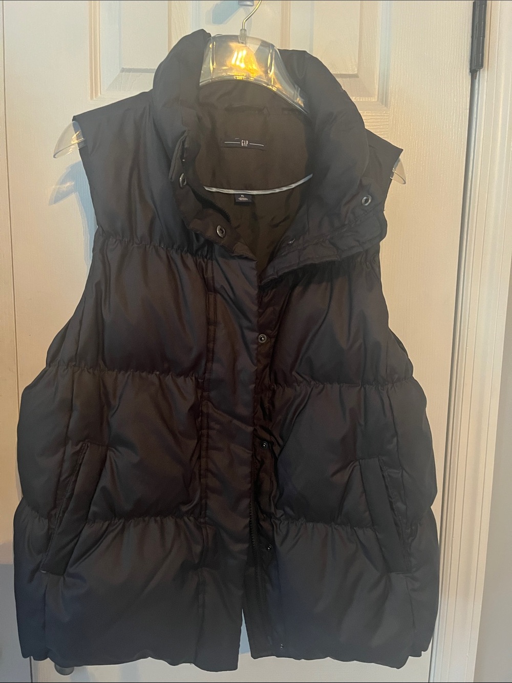GAP Black Quilted Puffer Vest